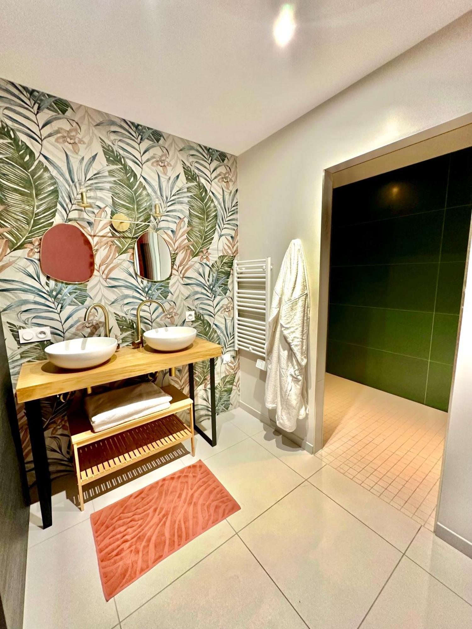 Les Suites Du Payre - Suite Romance Saint-Hilaire-de-Talmont Bagian luar foto