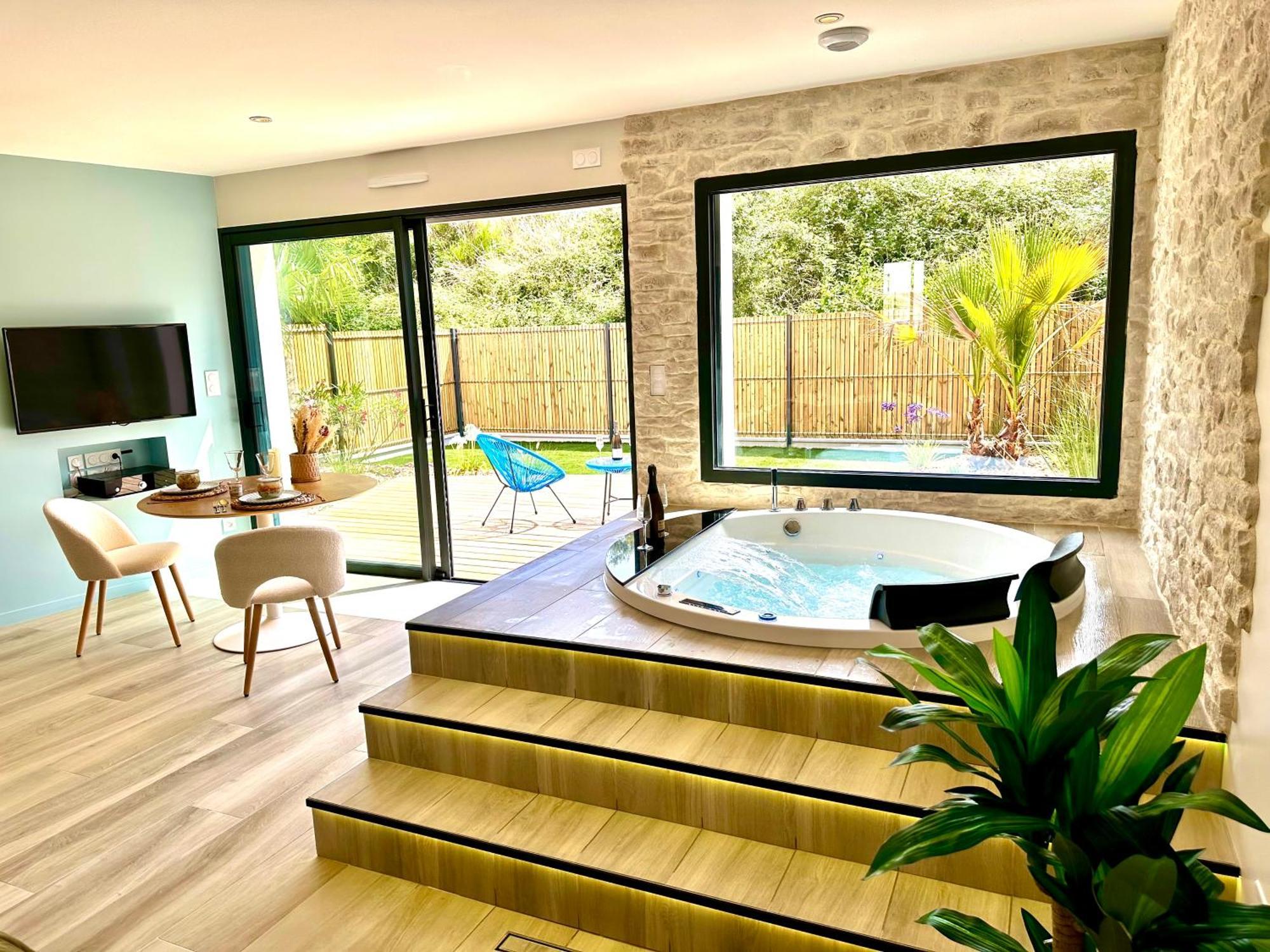 Les Suites Du Payre - Suite Romance Saint-Hilaire-de-Talmont Bagian luar foto
