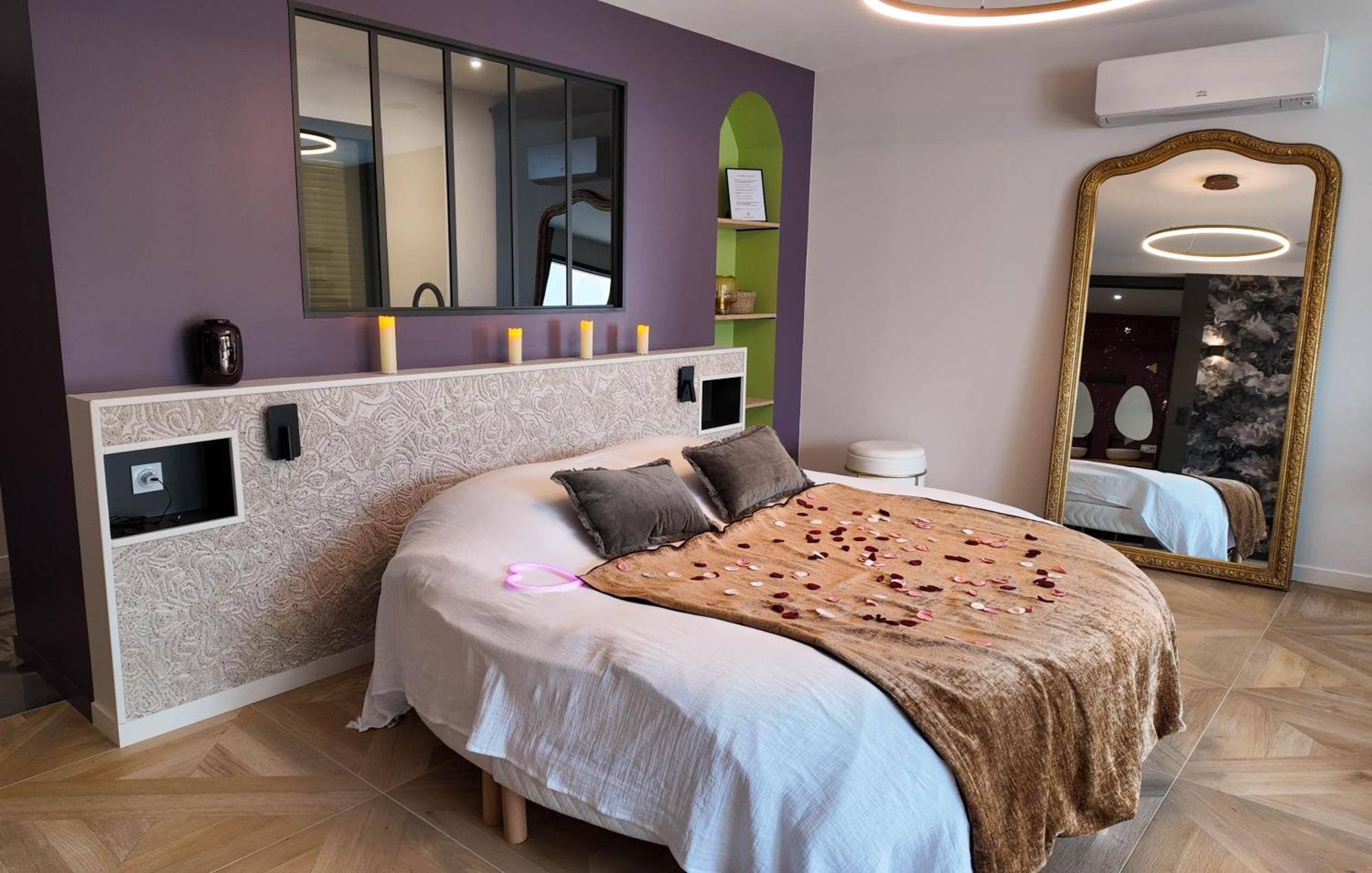 Les Suites Du Payre - Suite Romance Saint-Hilaire-de-Talmont Bagian luar foto